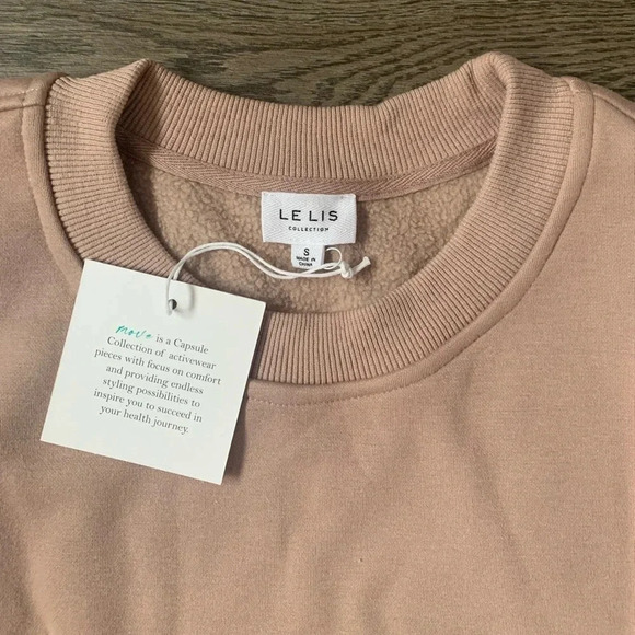 Le Lis Happy Days Only Embroidered Oversized Sweatshirt - Size S - Cocoa - NWT - Picture 7 of 11